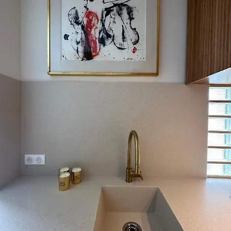 Chez Victorine Apartment *