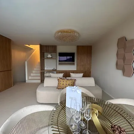 Chez Victorine Apartment *